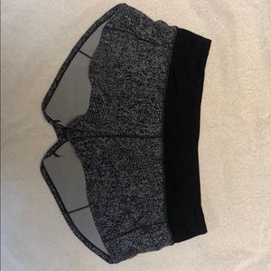 NWOT Lululemon Shorts - Black & Grey Patterned 6